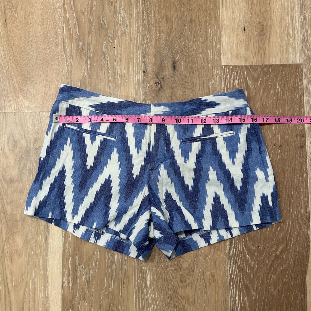 Women’s Gap Shorts in Blue and Cream Size 2 - Picture 2 of 8